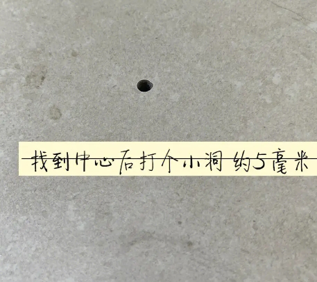 梁平瓷砖空鼓维修公司专业解答在瓷砖铺贴过程中，如果砂料搅拌不均匀，将会带来以下问题